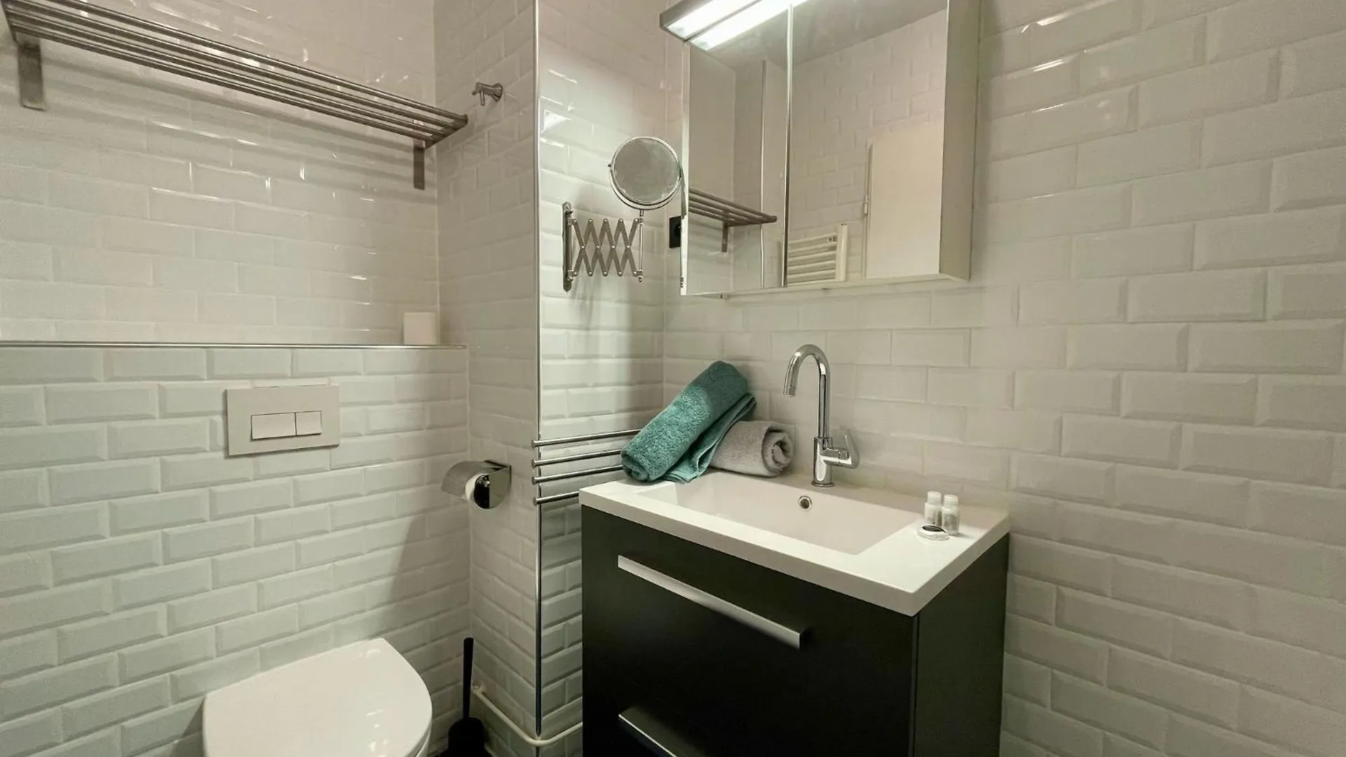 Apartment Studio Tour Eiffel La Muette Paris France